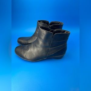 ROCKPORT TOTAL MOTION CHERITH BLACK LEATHER WATERPROOF ANKLE BOOTS 8.5W